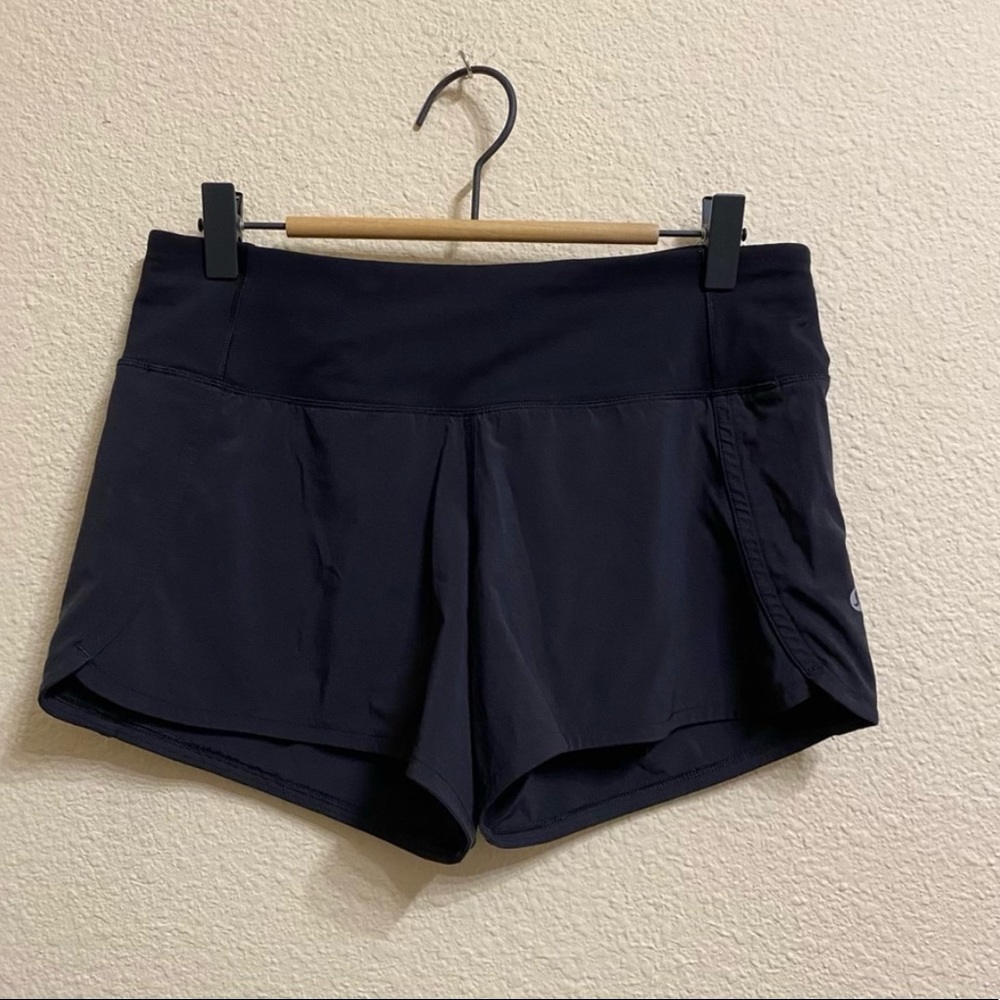 Lululemon Black Speed Short Size 4